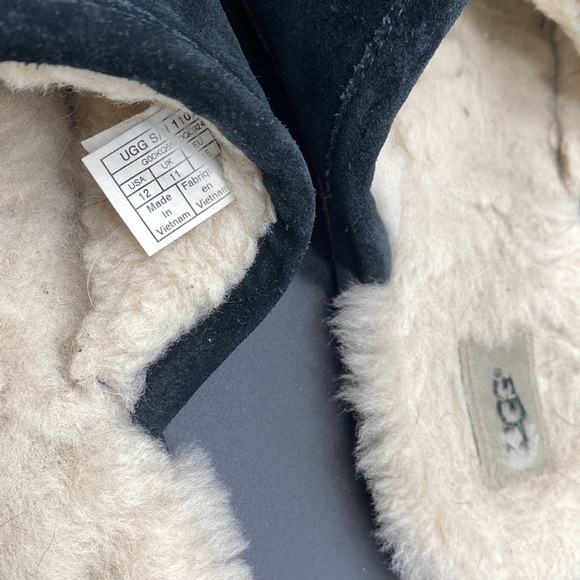 Ugg Scuff Black  Slippers - Men's size 12 - Picture 5 of 7